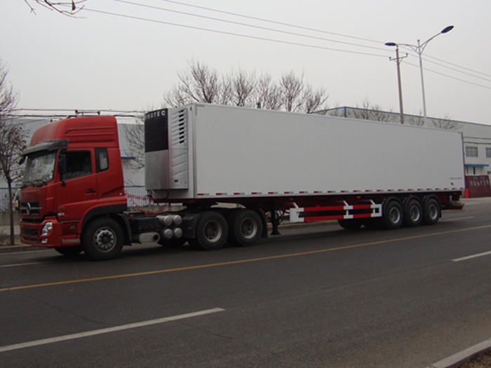 Refrigerated semitrailer