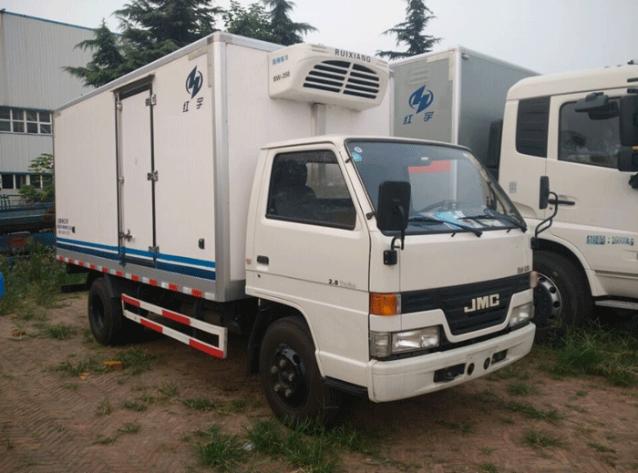 JMC light refrigerated truck